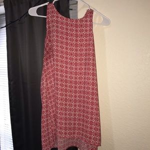 RED AND WHITE PRINT TOP